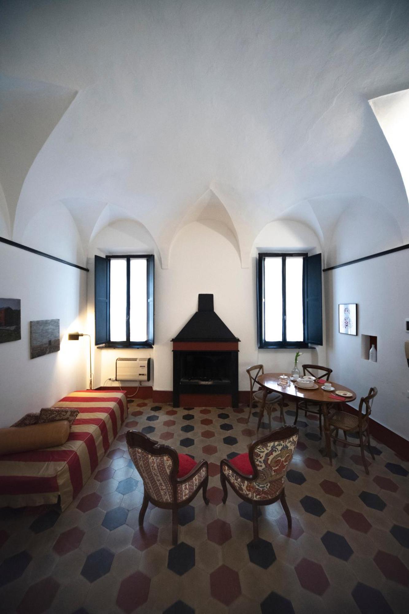 Parma, Antico Dietro Al Battistero Apartamento